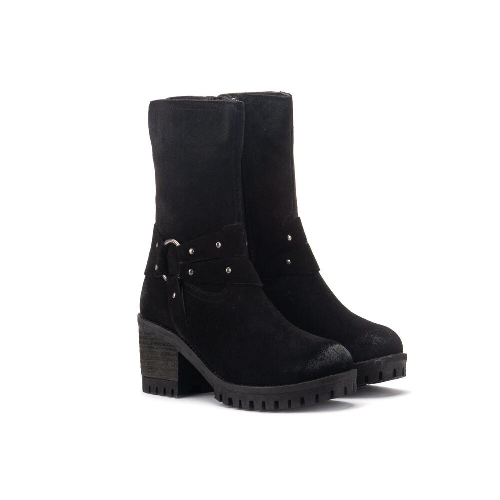 New Vintage Foundry Sienna Suede Studded Boot in Black Women's Size9